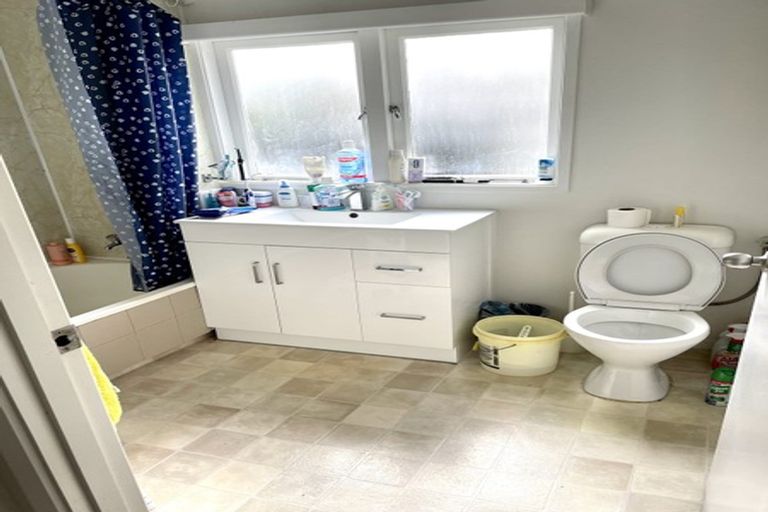 Photo of property in 101 Stanley Road, Glenfield, Auckland, 0629