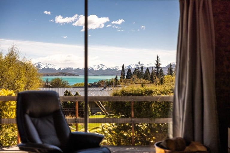 Photo of property in 19 Murray Place, Lake Tekapo, 7999