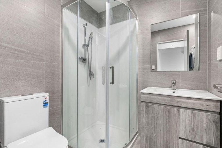 Photo of property in 6/3 Abbotleigh Avenue, Te Atatu Peninsula, Auckland, 0610