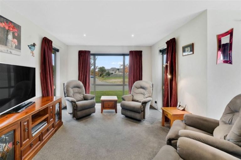 Photo of property in 31 Renoir Drive, Rolleston, 7614