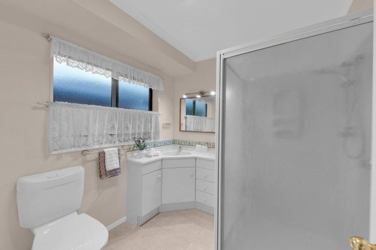 Photo of property in 3 Magellan Rise, Flagstaff, Hamilton, 3210