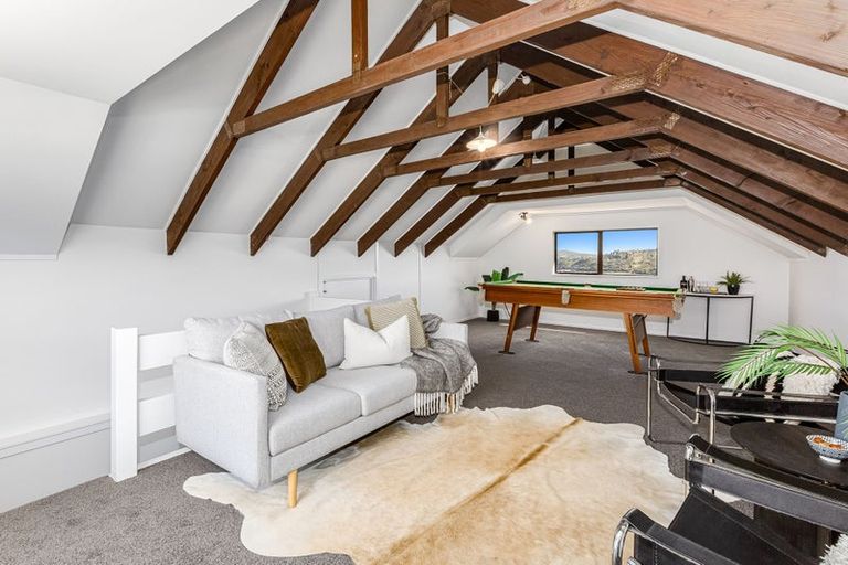 Photo of property in 19 Kinloch Place, Papakowhai, Porirua, 5024