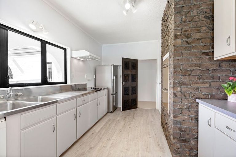 Photo of property in 9 Windsor Avenue, Waikanae, 5036