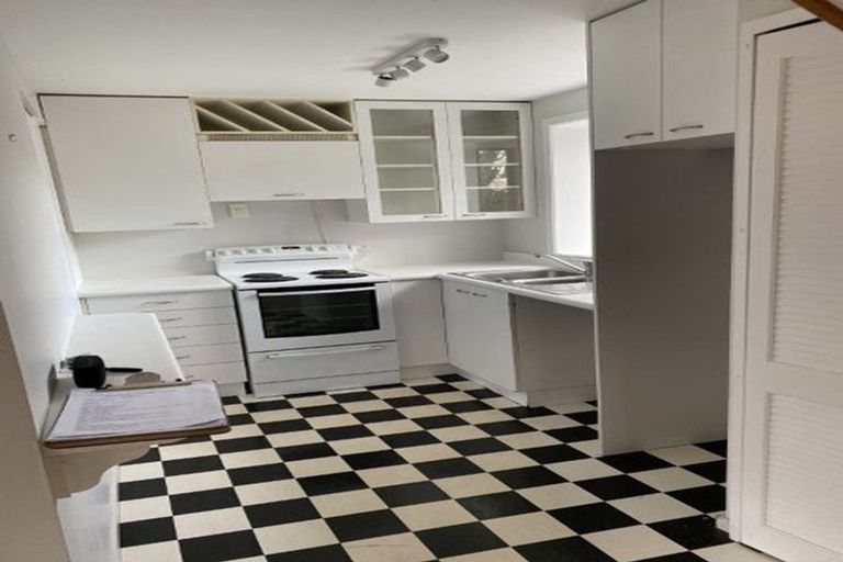 Photo of property in 2/238 Edgeware Road, Edgeware, Christchurch, 8013