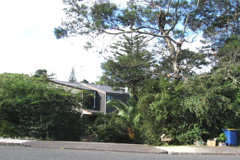 Photo of property in 12 Marina Road, Torbay, Auckland, 0630