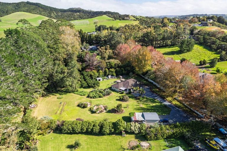 Photo of property in 725c Puketona Road, Haruru, 0204