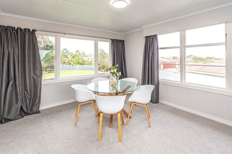Photo of property in 15 Windsor Terrace, Durie Hill, Whanganui, 4500