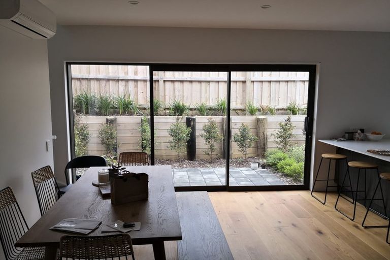 Photo of property in 21c Chippendale Crescent, Birkdale, Auckland, 0626