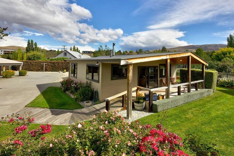 Photo of property in 424 Bannockburn Road, Bannockburn, Cromwell, 9384
