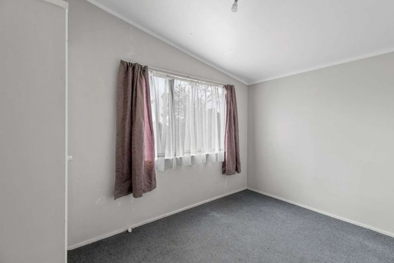Photo of property in 23a Ogle Crescent, Te Kamo, Whangarei, 0112