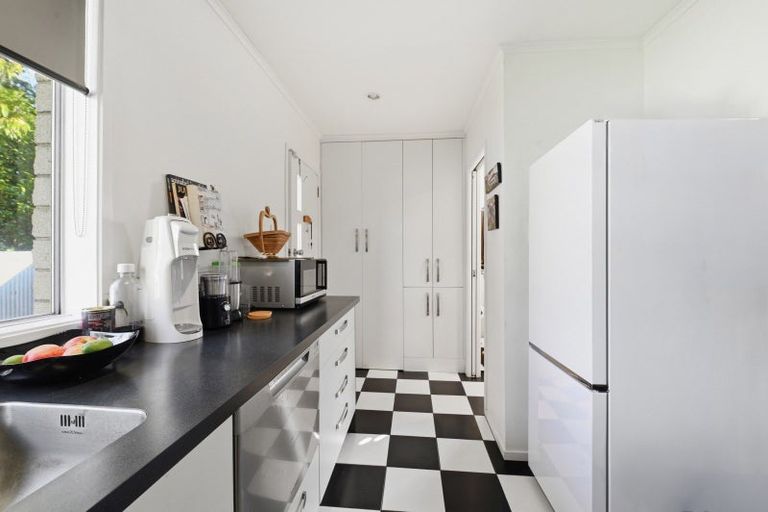 Photo of property in 27a Barron Crescent, Fenton Park, Rotorua, 3010
