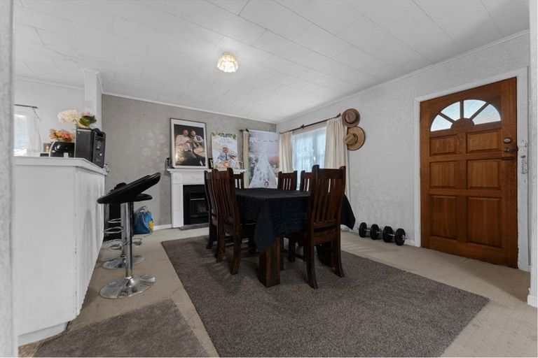 Photo of property in 81 Kayes Road, Pukekohe, 2120