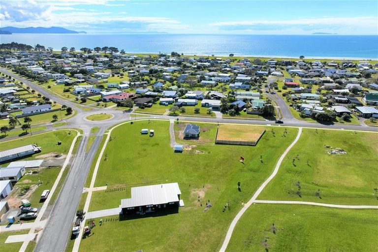 Photo of property in 107 Hamiora Street, Matarangi, 3592
