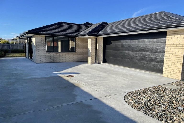 Photo of property in 215 Queens Drive, Windsor, Invercargill, 9810