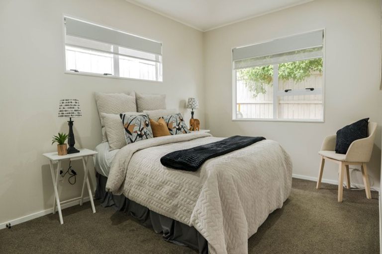 Photo of property in 2/45 Great South Road, Papakura, 2110