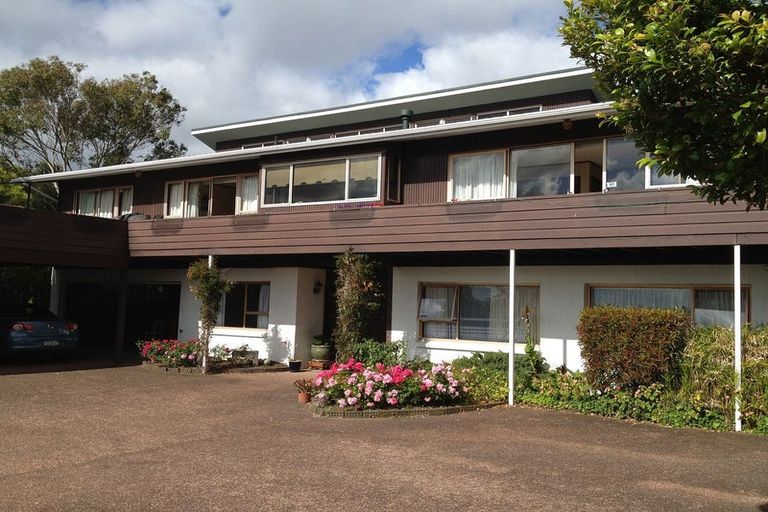 Photo of property in 54 Sartors Avenue, Browns Bay, Auckland, 0630