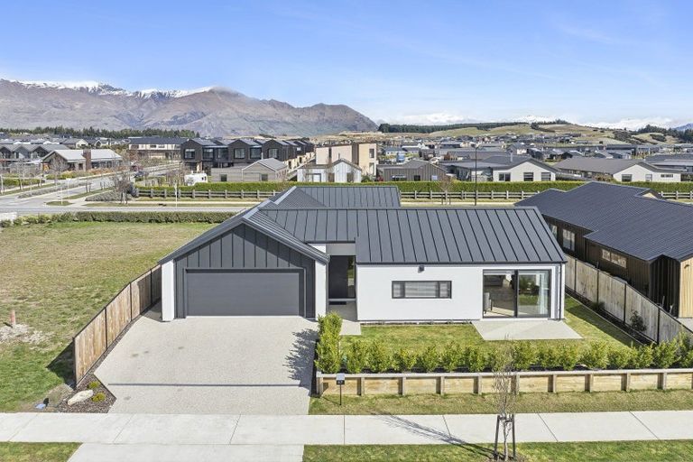 Photo of property in 47 Pounamu Avenue, Albert Town, Wanaka, 9305