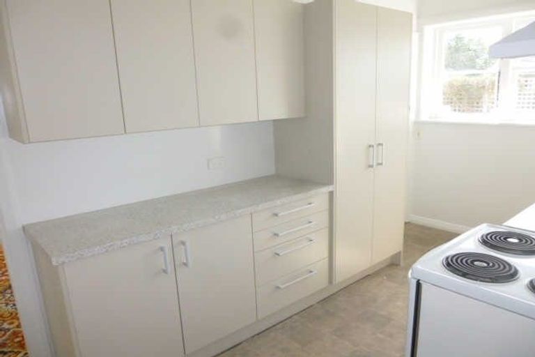 Photo of property in 2 Kawaka Street, Riccarton, Christchurch, 8041