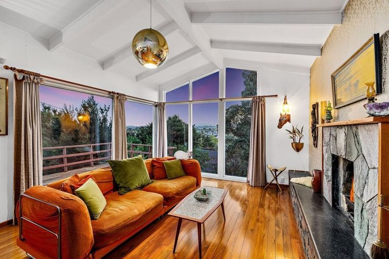 Photo of property in 61 Don Buck Road, Massey, Auckland, 0614