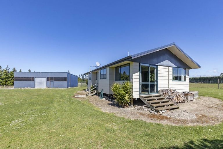 Photo of property in 4028 South Eyre Road, Burnt Hill, Oxford, 7495