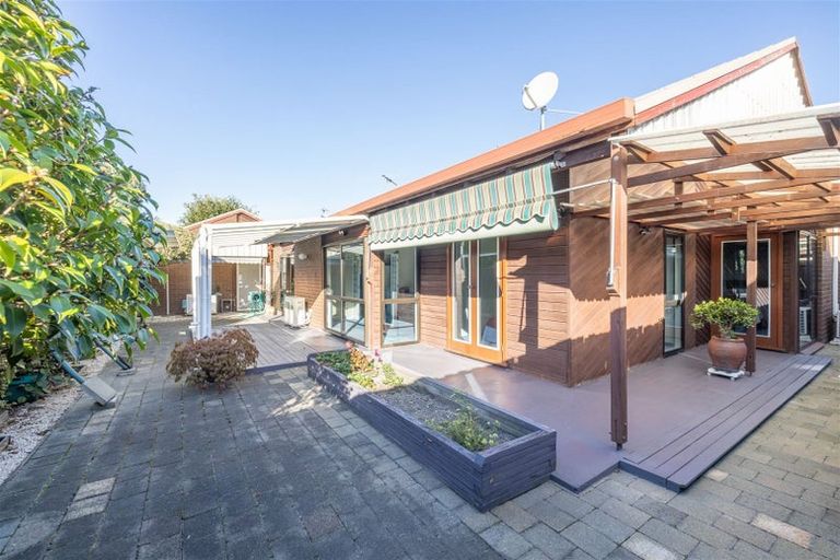 Photo of property in 65 Waimairi Road, Upper Riccarton, Christchurch, 8041