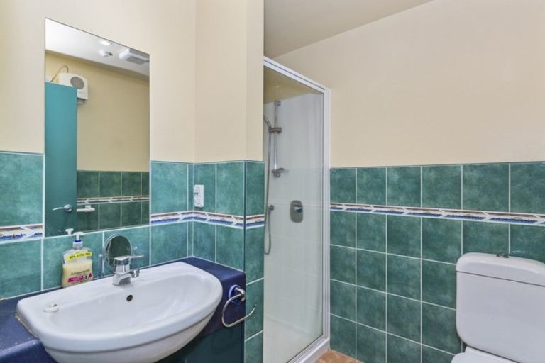 Photo of property in 6 Adams Avenue, Mount Maunganui, 3116