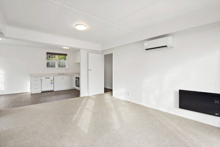 Photo of property in 86a Dimock Street, Titahi Bay, Porirua, 5022