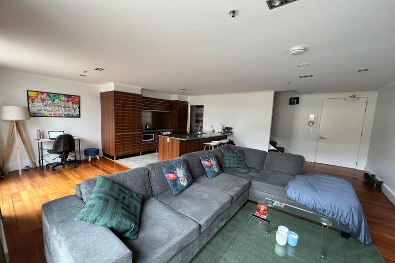 Photo of property in Augusta Apartments, 19/254 Willis Street, Te Aro, Wellington, 6011