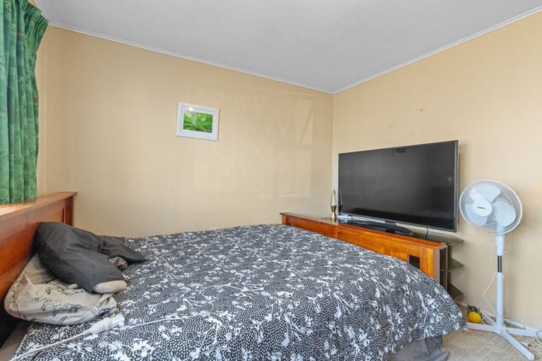 Photo of property in 9 Hennessy Street West, Foxton Beach, Foxton, 4815