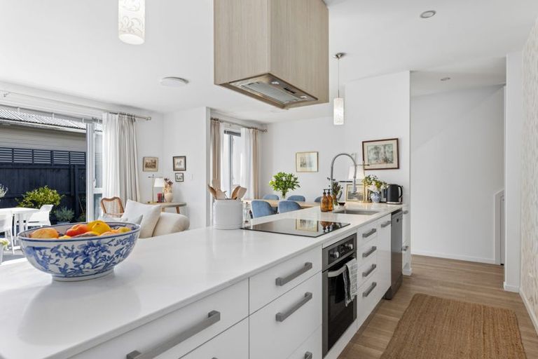 Photo of property in 2/670 Ferry Road, Woolston, Christchurch, 8023