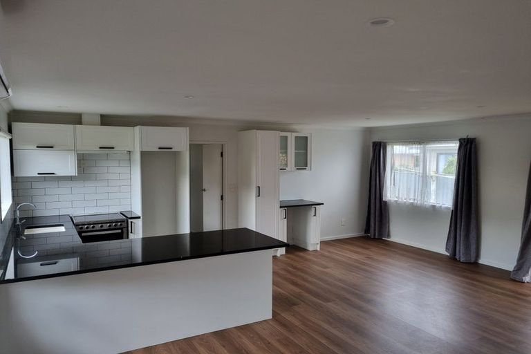 Photo of property in 2/32 Spriggs Crescent, Greenmeadows, Napier, 4112