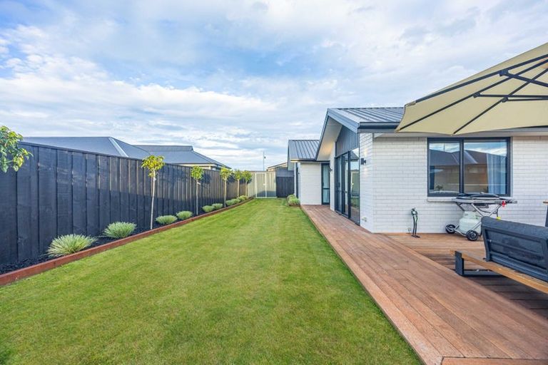 Photo of property in 81 Tiritiri Moana Drive, Pegasus, 7612