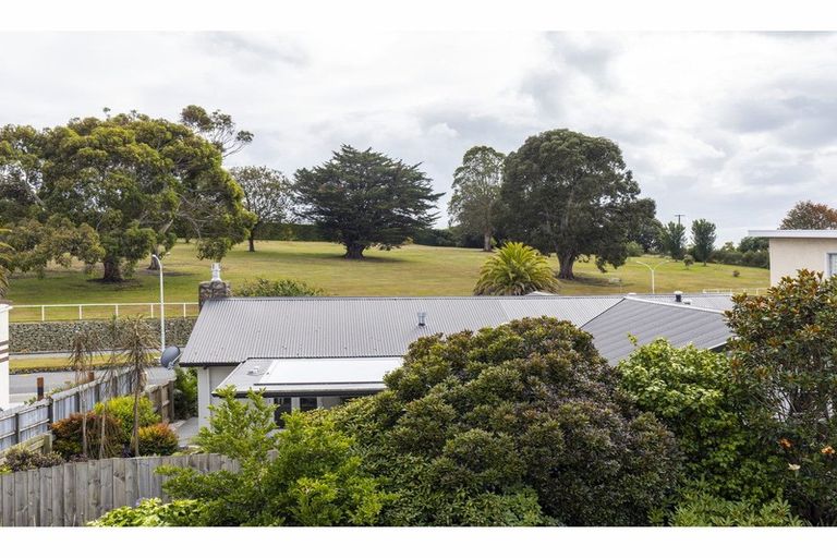 Photo of property in 28 Virtue Avenue, Maori Hill, Timaru, 7910