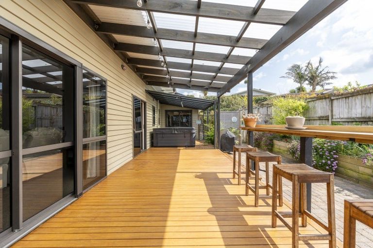 Photo of property in 5a Waikowhai Place, Raglan, 3225