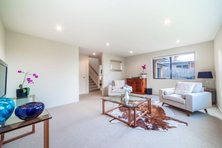 Photo of property in 17 Gordon Stanley Drive, Massey, Auckland, 0614