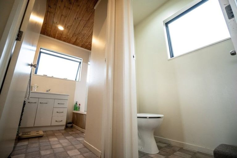 Photo of property in 36f Kewa Road, Albany Heights, Auckland, 0632