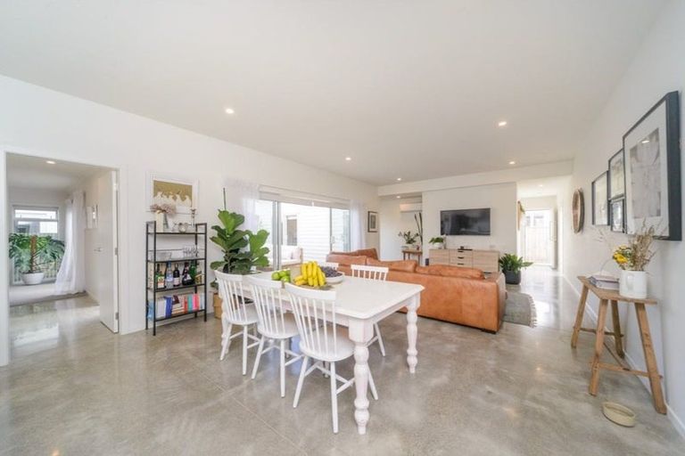 Photo of property in 12a Belvedere Crescent, Takaro, Palmerston North, 4412