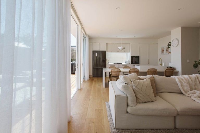 Photo of property in 55b Belt Road, New Plymouth, 4310