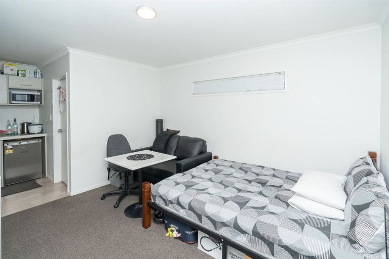 Photo of property in 30u2 Hunter Street, Hamilton Lake, Hamilton, 3204