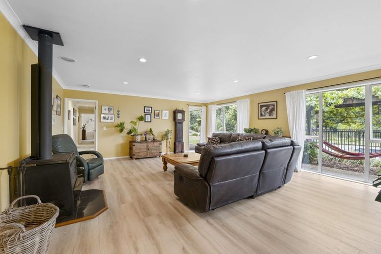 Photo of property in 1096 Egmont Road, Egmont Village, New Plymouth, 4372