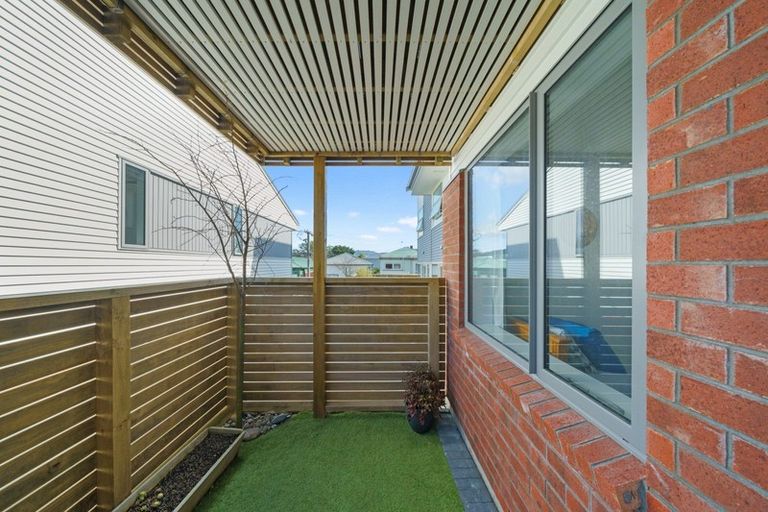 Photo of property in 24u4 Princess Terrace, Newtown, Wellington, 6021