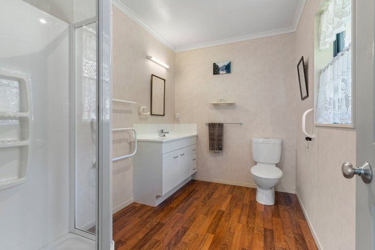 Photo of property in 105 Avalon Place, Whangamata, 3620