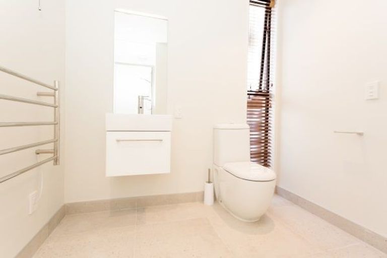 Photo of property in 20 Hereford Street, Christchurch Central, Christchurch, 8013