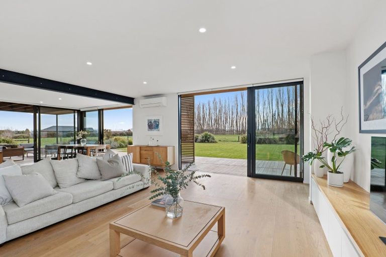 Photo of property in 70 Quaifes Road, Halswell, Christchurch, 8025