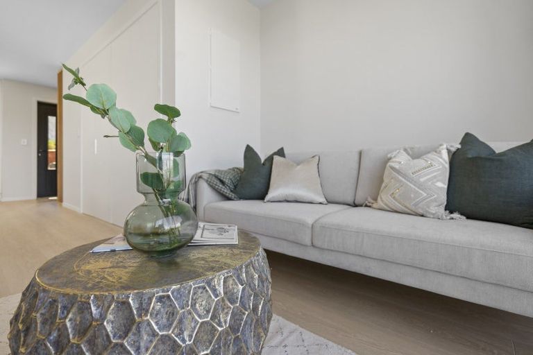 Photo of property in 62 Tiketike Way, Brooklyn, Wellington, 6021