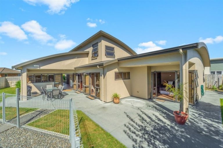 Photo of property in 4 Tarrango Way, Rototuna, Hamilton, 3210