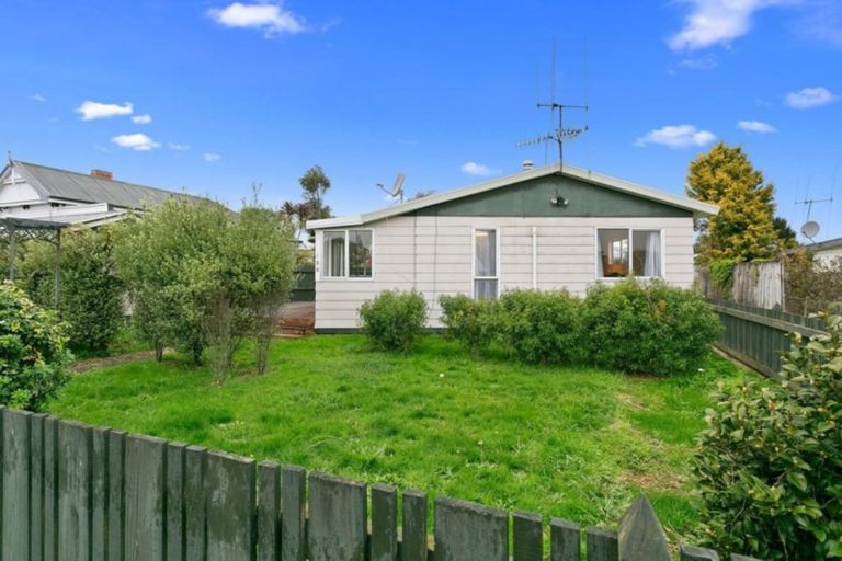 Photo of property in 188 Shakespeare Street, Leamington, Cambridge, 3432