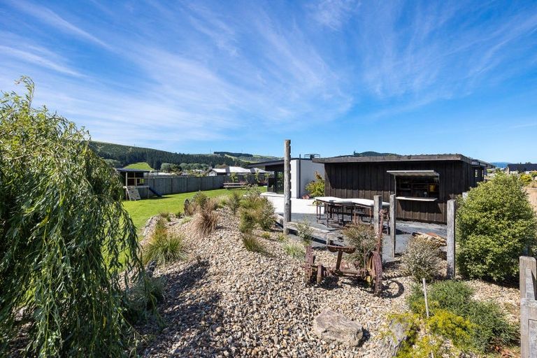 Photo of property in 10 Rodeo Place, Outram, 9019