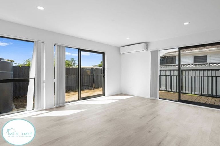 Photo of property in 33 Sunnypark Avenue, Rosehill, Papakura, 2113