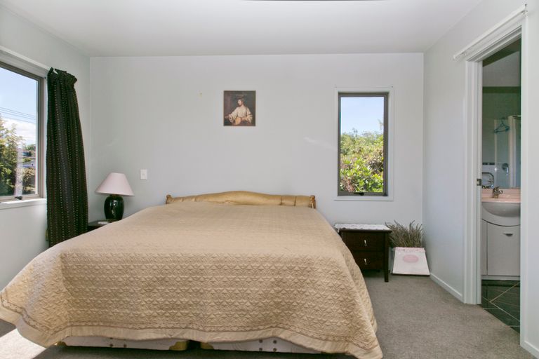 Photo of property in 1/23 Mere Road, Taupo, 3330